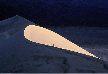 即时战略战争模拟游戏《装甲旅2》公布并上线Steam 预计2025年推出